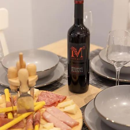 Athena Lux Maison 아파트