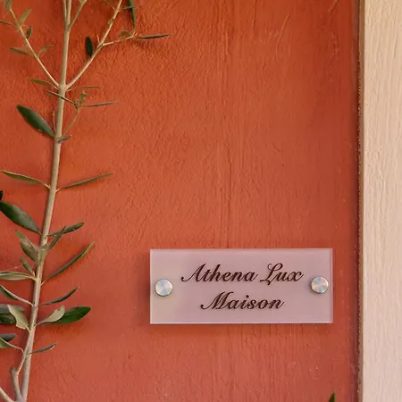 Athena Lux Maison 아파트 *