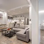 아파트 Athena Lux Maison