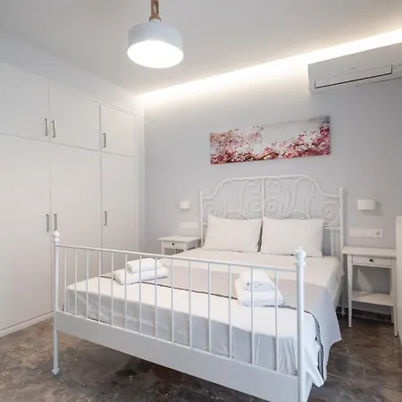 Athena Lux Maison *