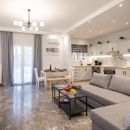 Athena Lux Maison Апартаменты *