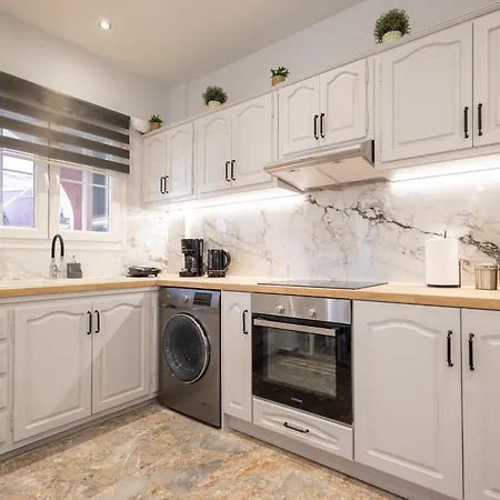 Athena Lux Maison * Corfu (city)