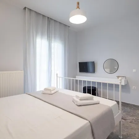 Athena Lux Maison Апартаменты *