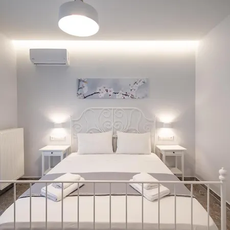 Athena Lux Maison Апартаменты *