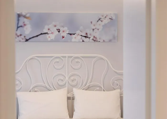 Athena Lux Maison アパート